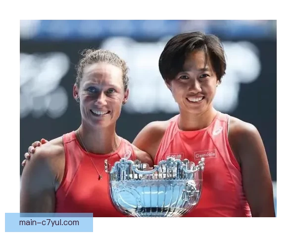 张帅携梅尔滕斯夺澳网女双第三冠